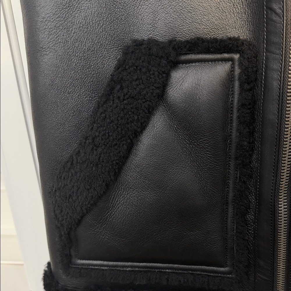 Coach Reversible Black Shearling Leather Vest Size Small NWT - Picture 4 of 12